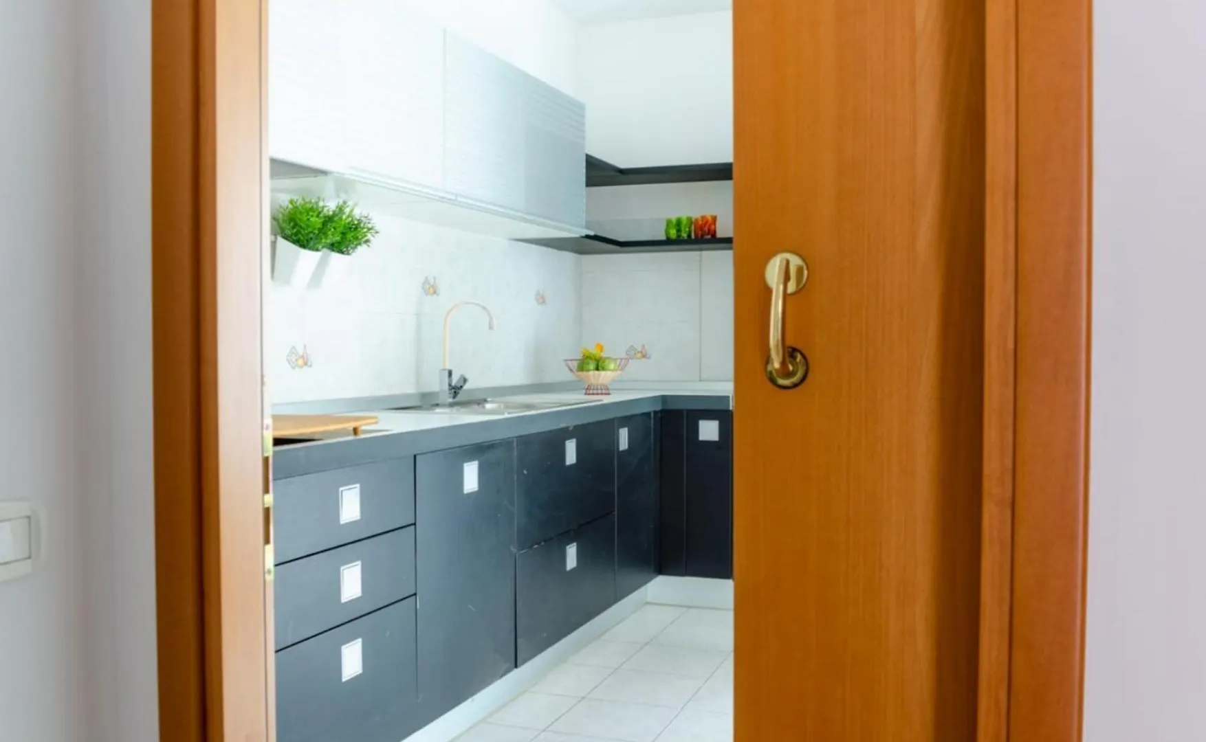 Metropolitan Home Gonin Milan Apartment